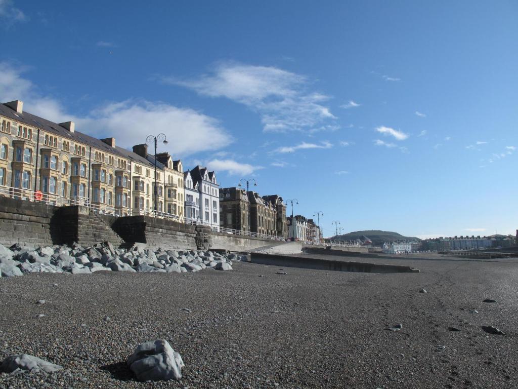 The Glengower Hotel Aberystwyth Exterior foto